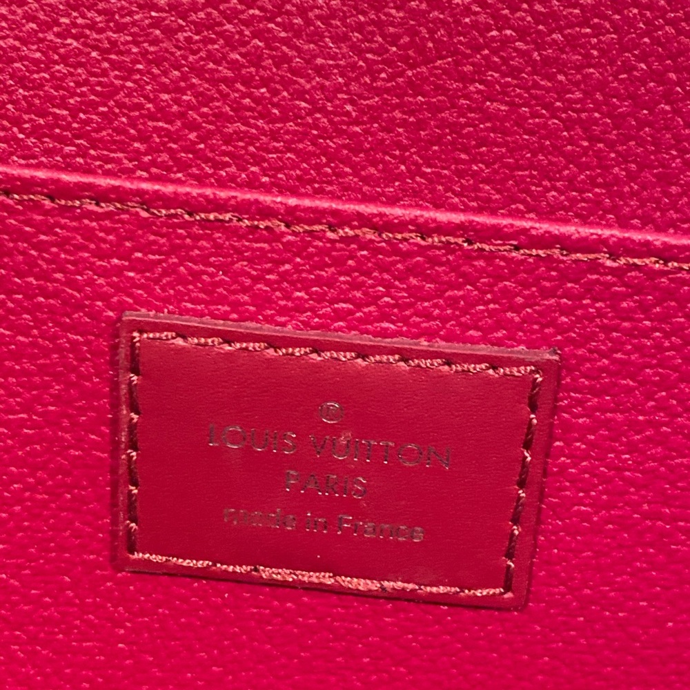 Louis Vuitton Toiletry Pouch 26 - Picture 5 of 7